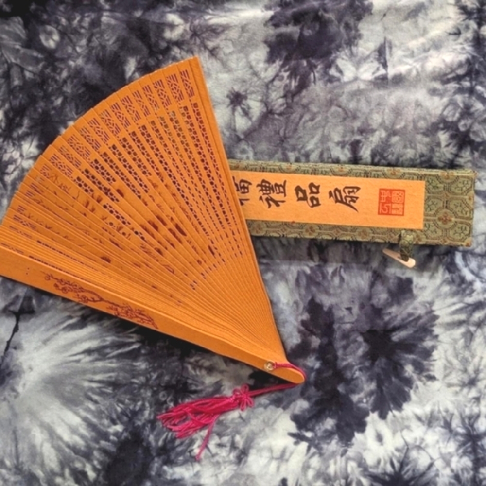 Vintage 1950s Japanese Fan & Case Rare Latches Panda Love Letter Calligraphy MCM